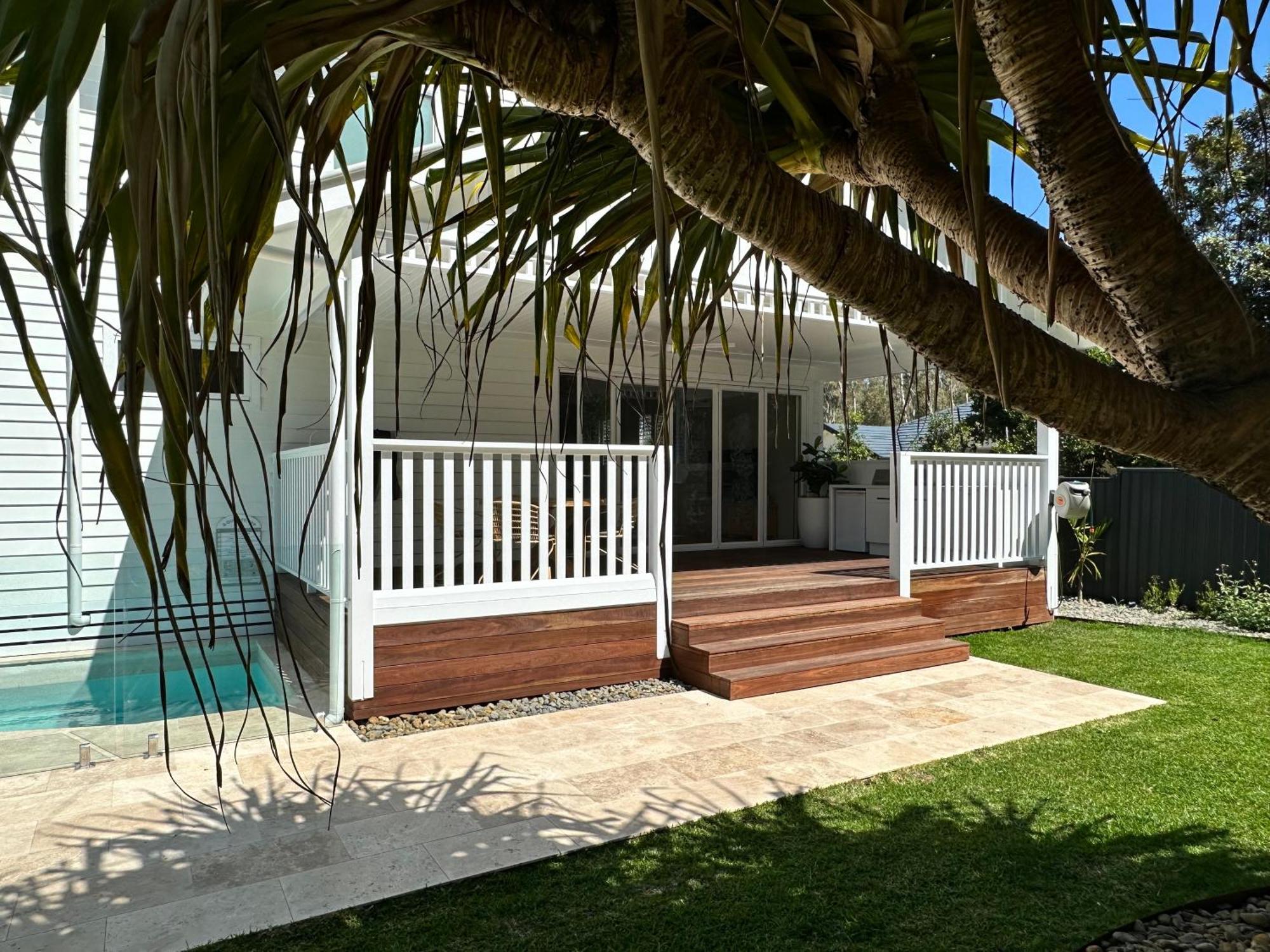 Unwind Guesthouse バイロンベイ エクステリア 写真